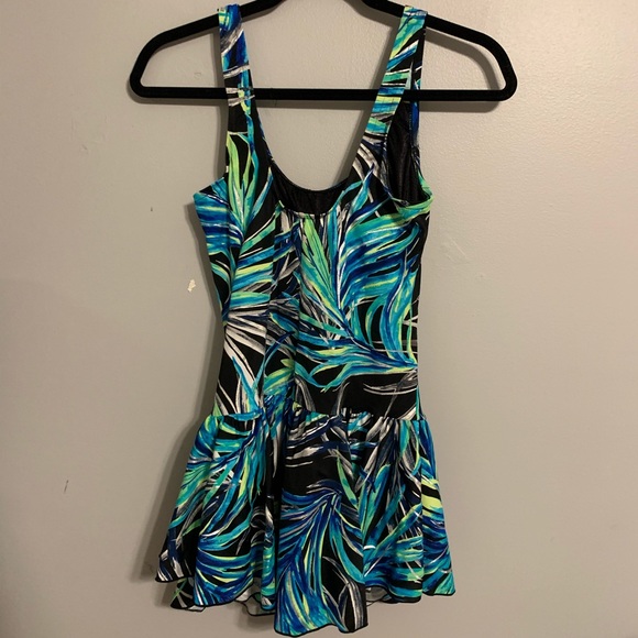 Bathing Suit - Picture 2 of 3